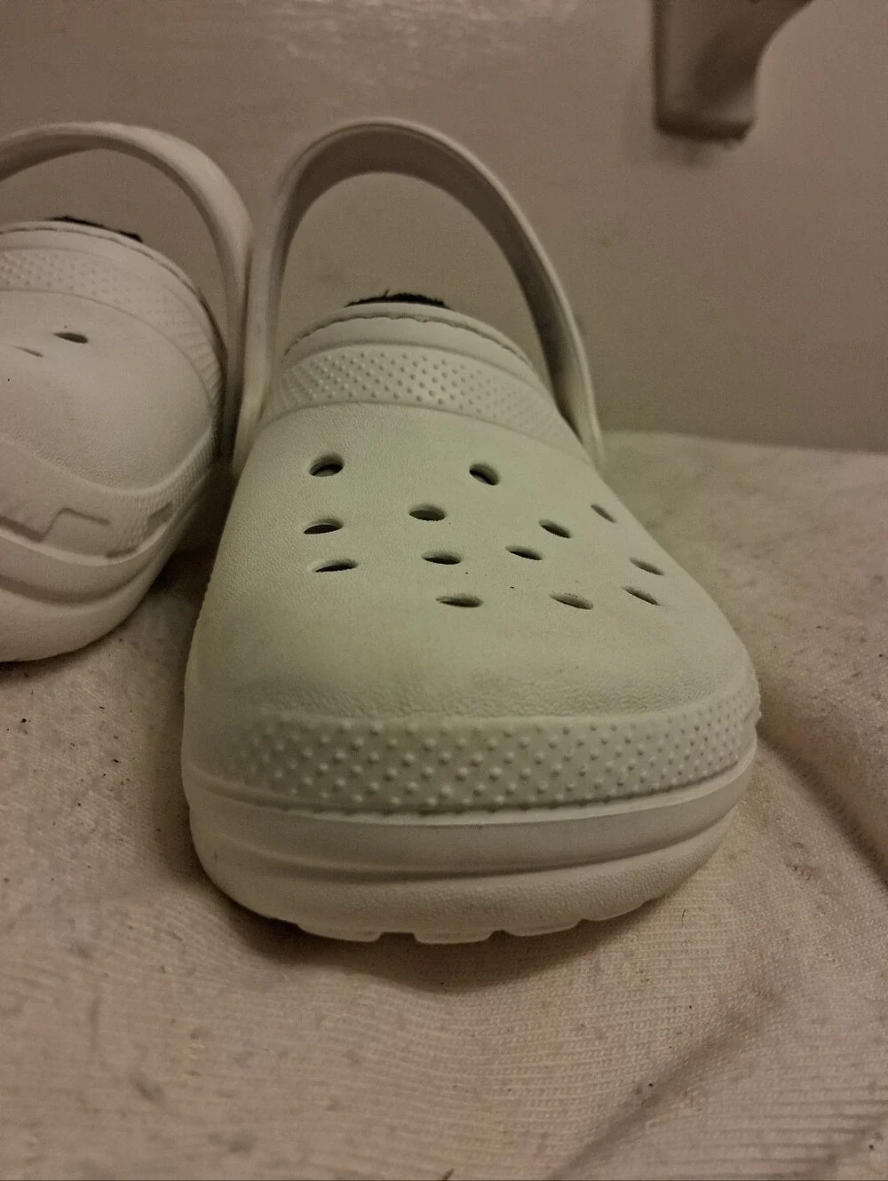 Crocs Kids Classic Clog - White Size J 2 Boys Girls Clean